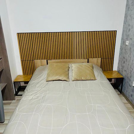 Appartement Moderne Centre Ville De ดีจอง ภายนอก รูปภาพ