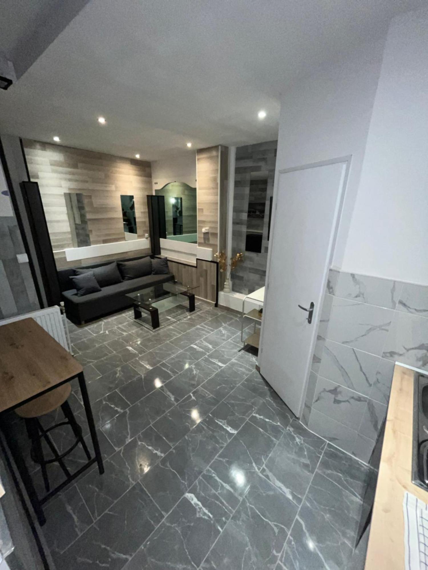 Appartement Moderne Centre Ville De ดีจอง ภายนอก รูปภาพ